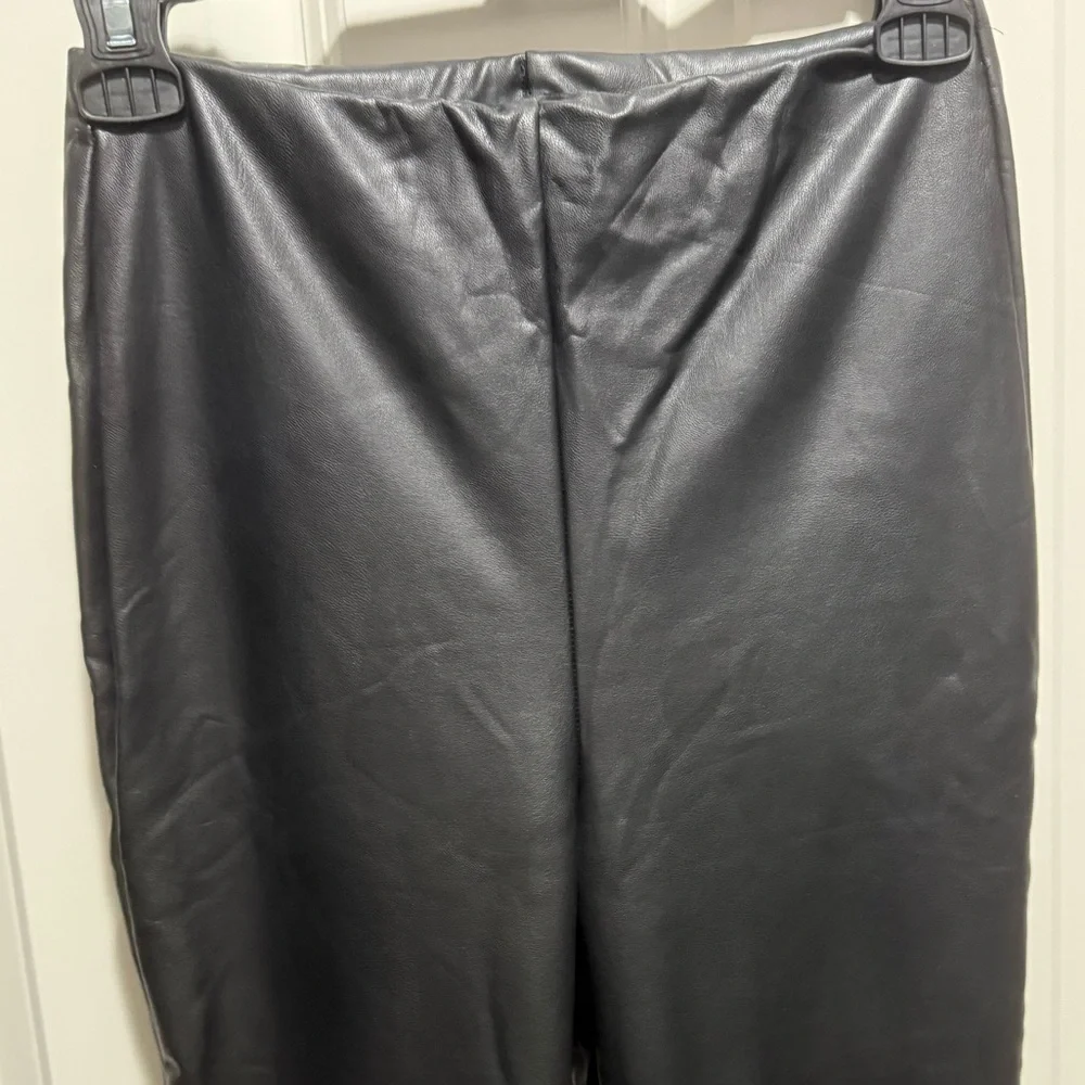 Express Faux Leather Leggings - Picture 4 of 8
